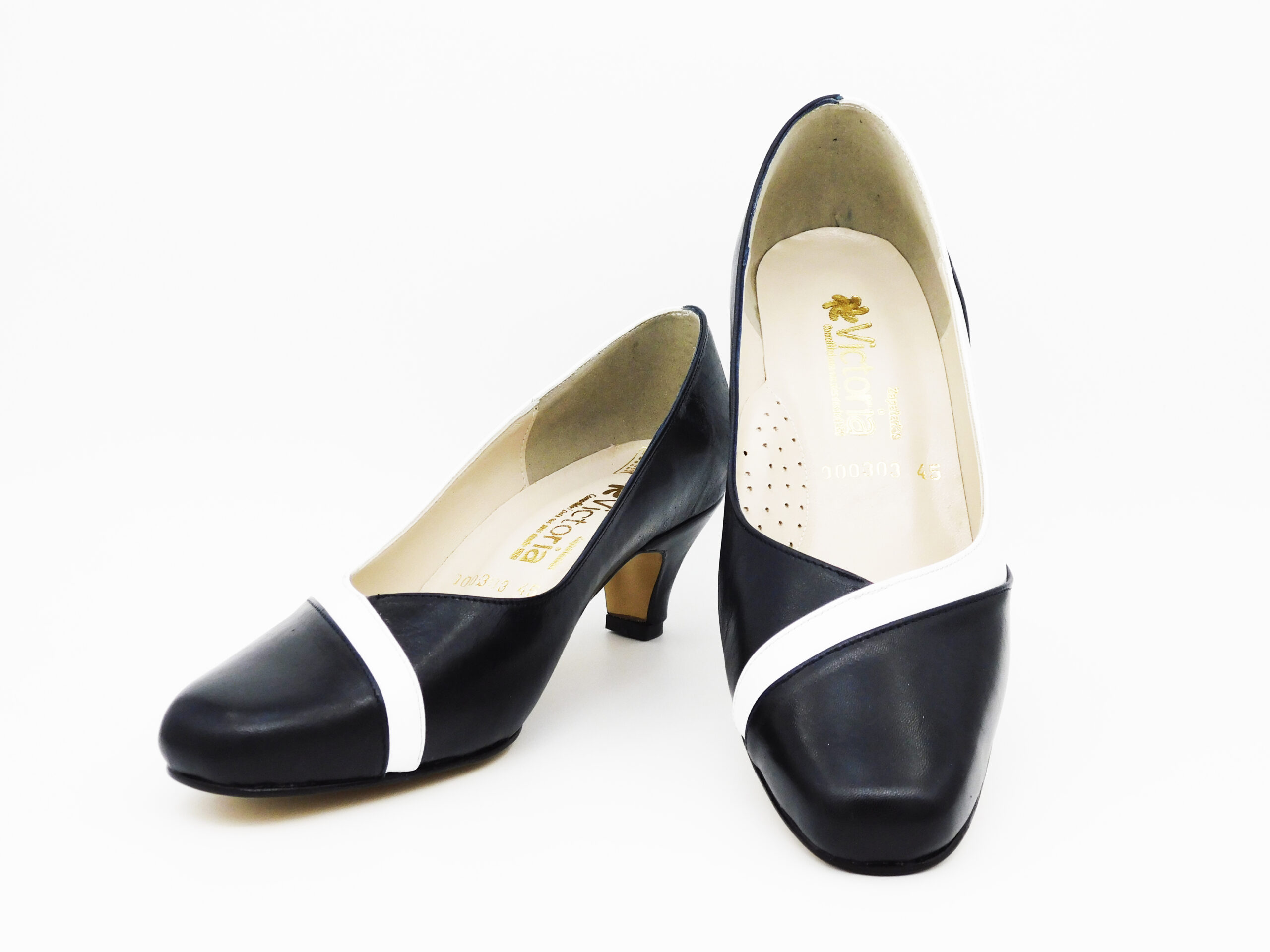 002 Victoria Gre-303