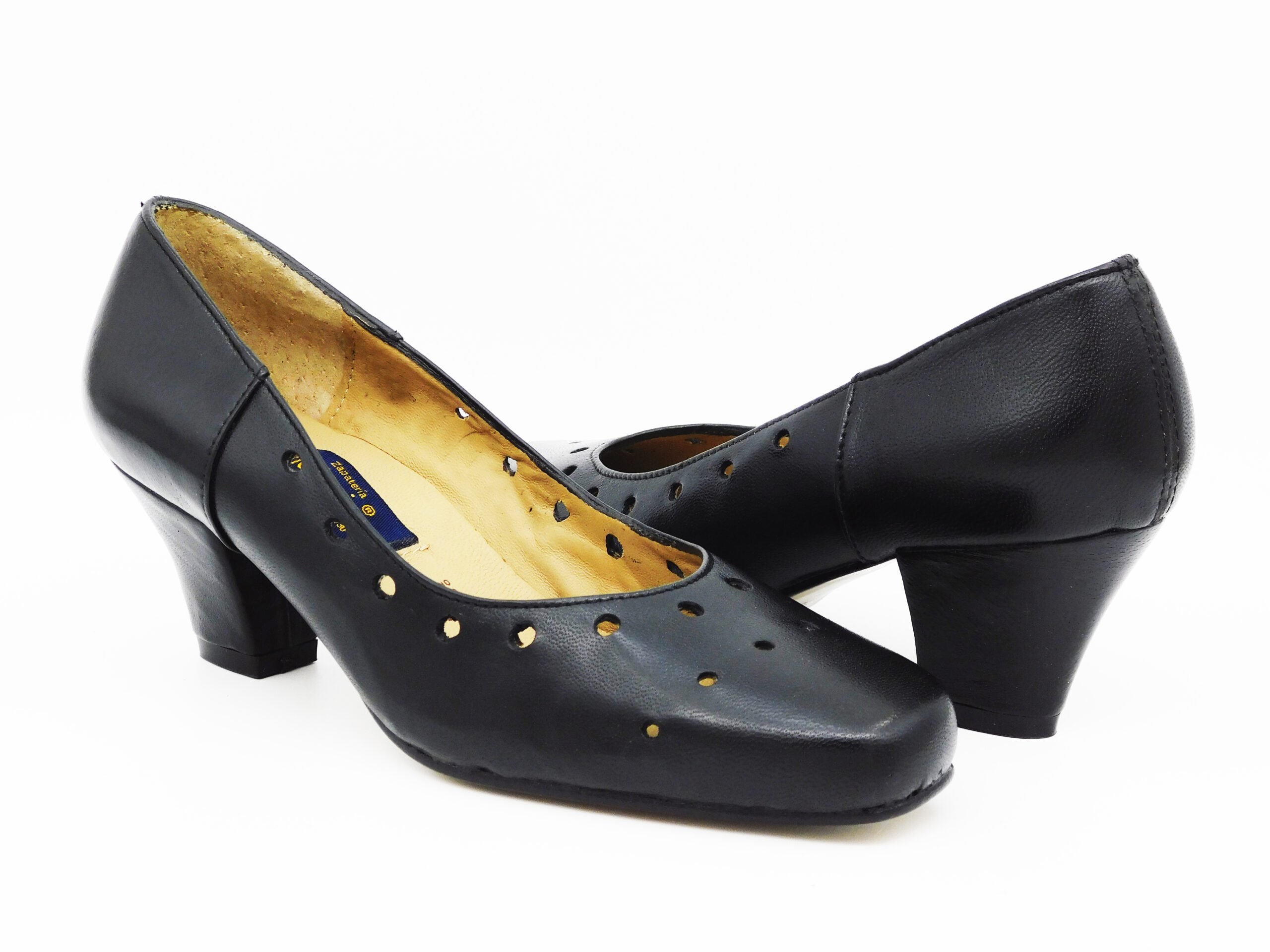 004 Victoria Fel-2113