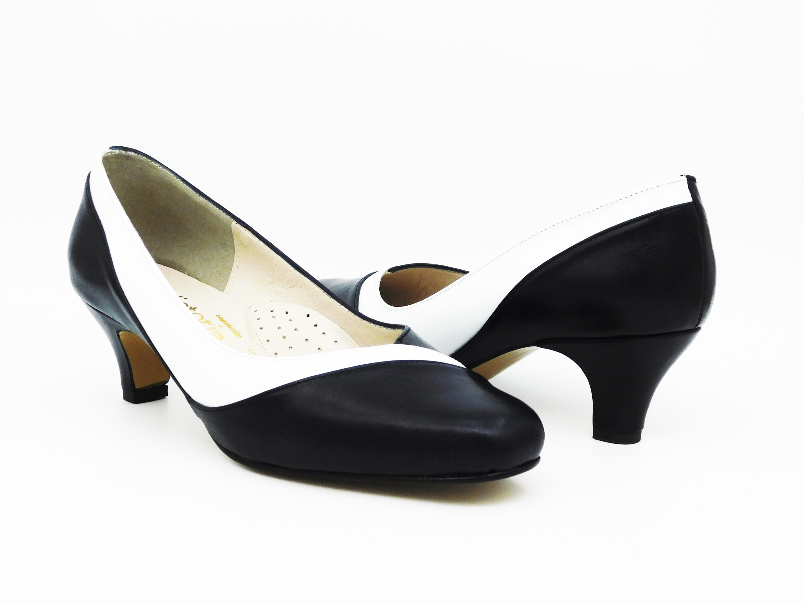 004 Victoria Gre-303