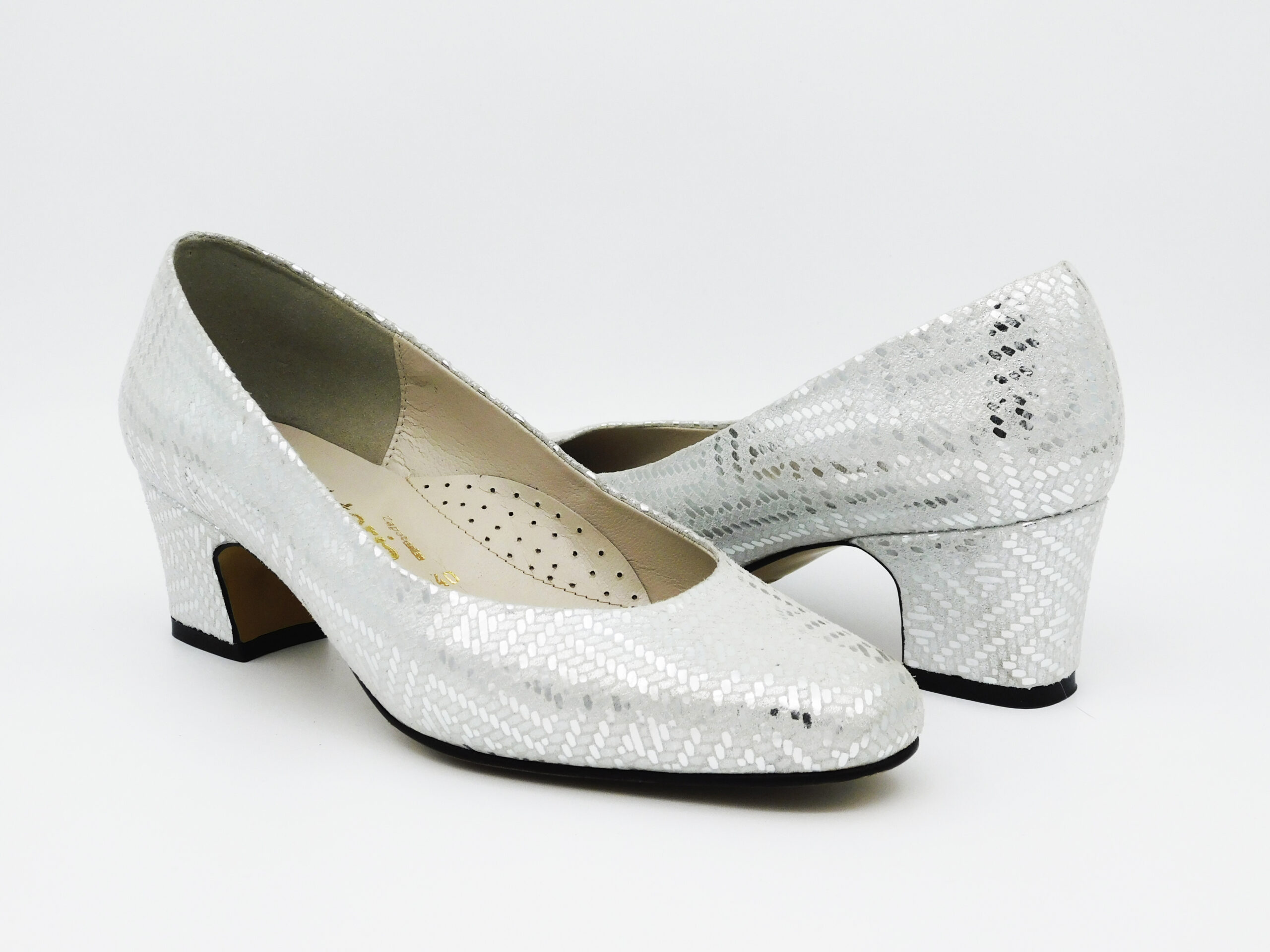 004 Victoria Gre-570